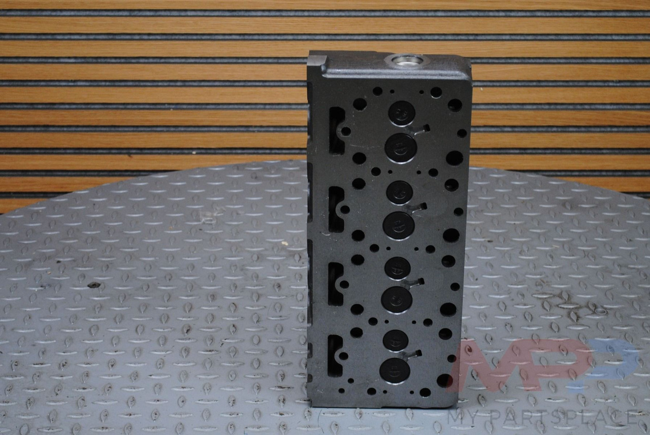 Cilinderkop Kubota V1902 | V1702 - Moteur: photos 4 Cilinderkop Kubota V1902 | V1702 - Moteur: photos 4