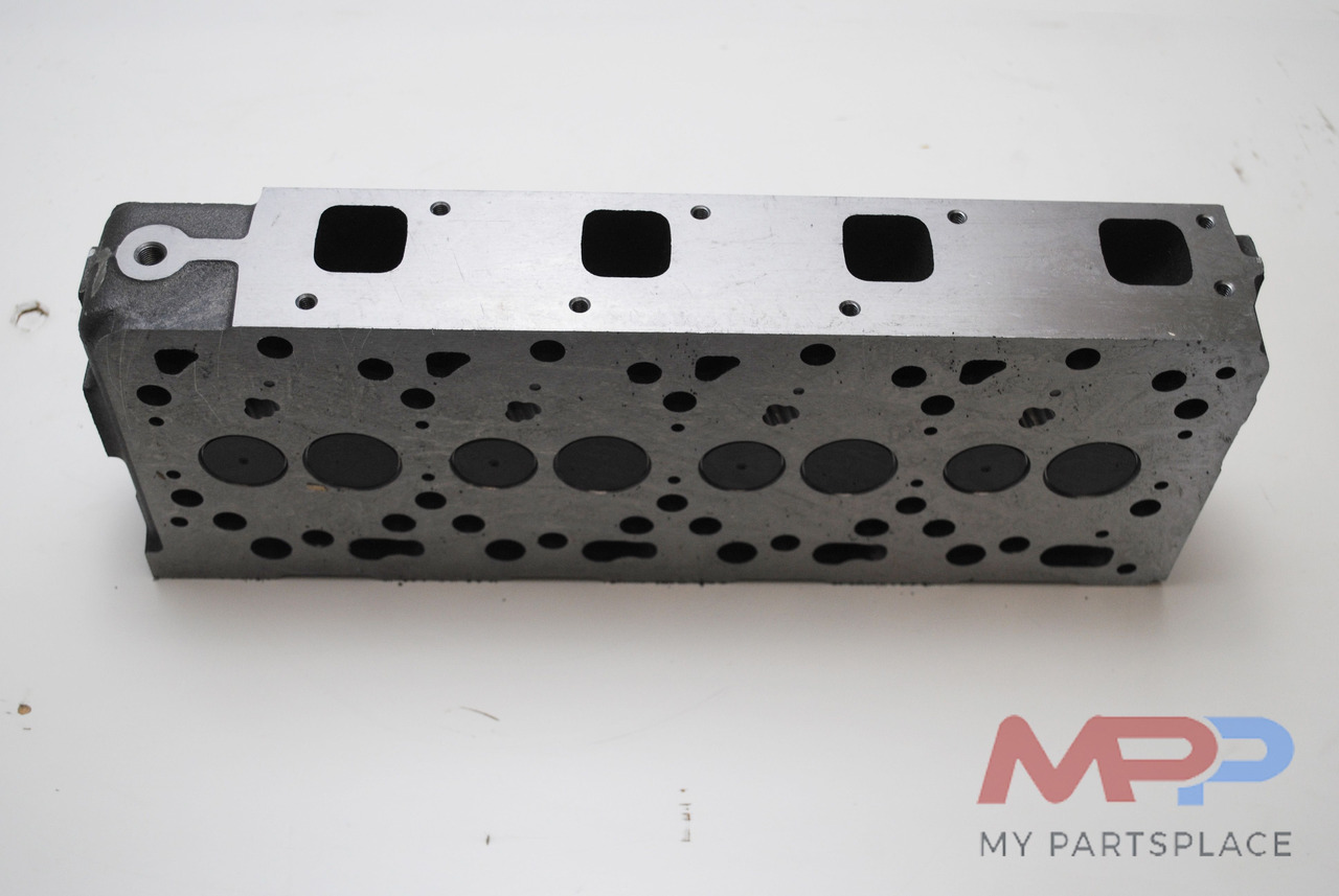 Kubota Cilinderkop Kubota V1505 en V1505-T - Moteur: photos 2 Kubota Cilinderkop Kubota V1505 en V1505-T - Moteur: photos 2