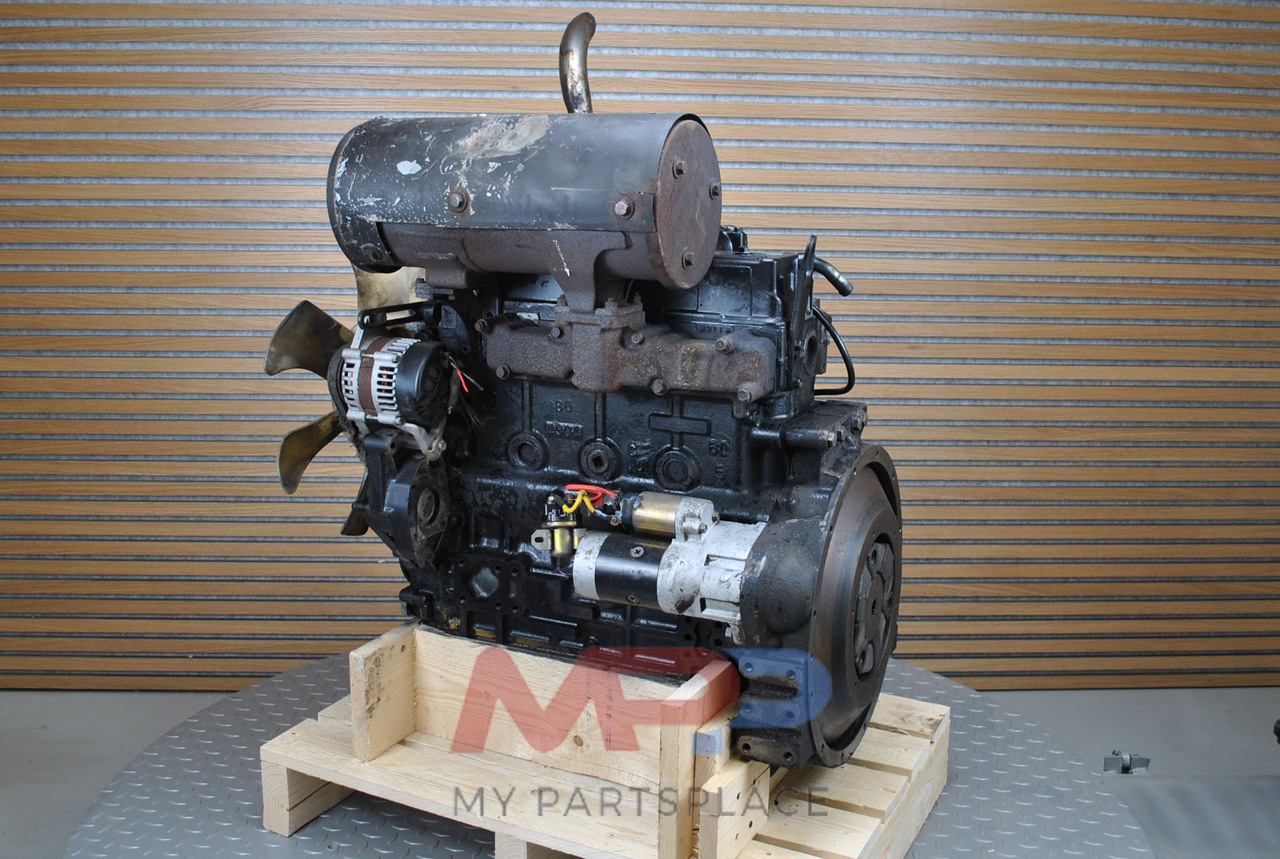Yanmar 4TNE94L - Moteur et pièces pour Pelle: photos 5 Yanmar 4TNE94L - Moteur et pièces pour Pelle: photos 5