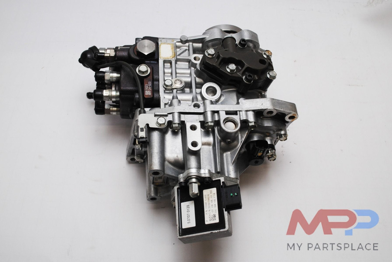 Yanmar Injectiepomp 4TNV98(T) 729948-51490 - Moteur: photos 2 Yanmar Injectiepomp 4TNV98(T) 729948-51490 - Moteur: photos 2