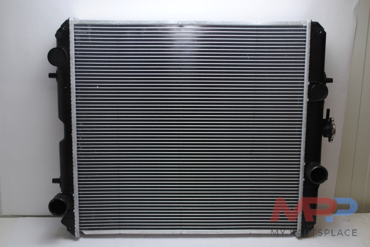 Yanmar Yanmar 4TNV98 Radiator 29940-44500 12994044500 - Moteur: photos 2 Yanmar Yanmar 4TNV98 Radiator 29940-44500 12994044500 - Moteur: photos 2