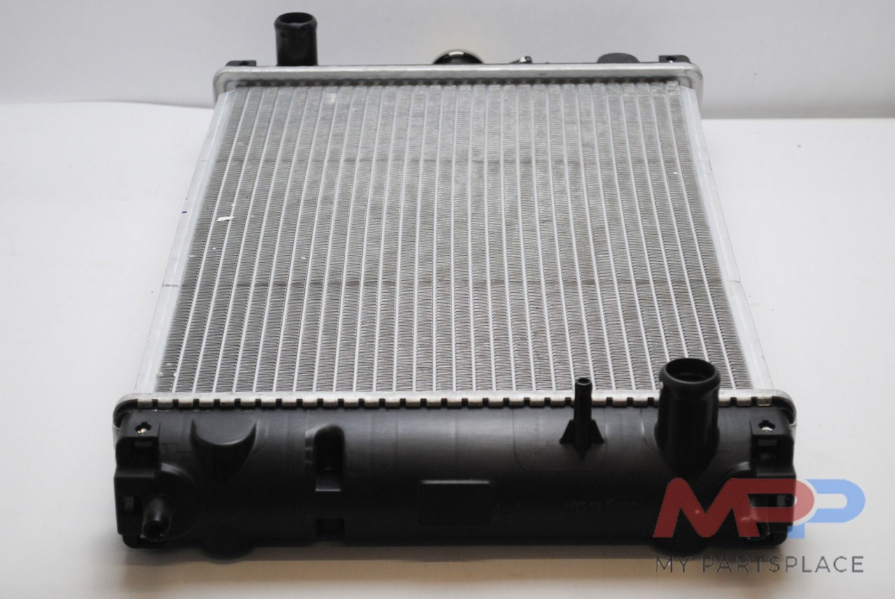 Yanmar Yanmar Radiator VIO35 - 172458-13300 - Moteur: photos 4 Yanmar Yanmar Radiator VIO35 - 172458-13300 - Moteur: photos 4