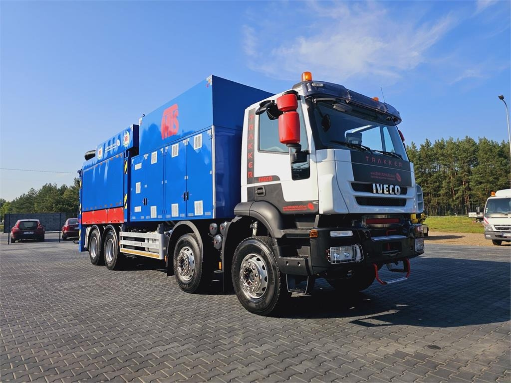 Iveco MTS 4 x TURBINE MTS 4 x TURBINE Saugbagger vacuum - Camion hydrocureur: photos 2 Iveco MTS 4 x TURBINE MTS 4 x TURBINE Saugbagger vacuum - Camion hydrocureur: photos 2
