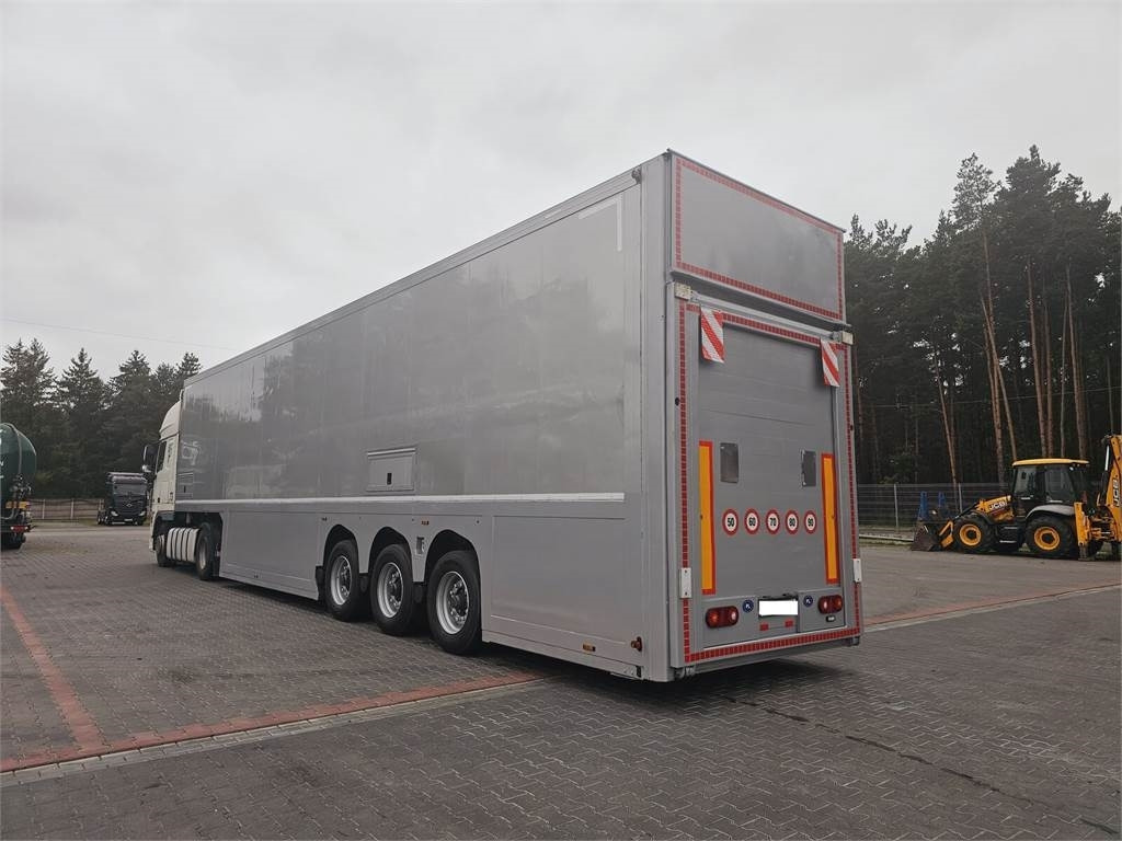 Langendorf DOUBLE LOADING FOR MOTOR COSMETICS Flexliner Inloa - Semi-remorque frigorifique: photos 4 Langendorf DOUBLE LOADING FOR MOTOR COSMETICS Flexliner Inloa - Semi-remorque frigorifique: photos 4