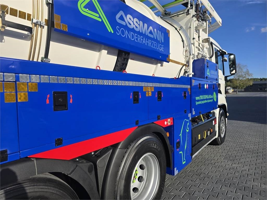 MAN ASSMANN ADR KOMBI FOR CLEANING CANALS WUKO - Camion hydrocureur: photos 4 MAN ASSMANN ADR KOMBI FOR CLEANING CANALS WUKO - Camion hydrocureur: photos 4