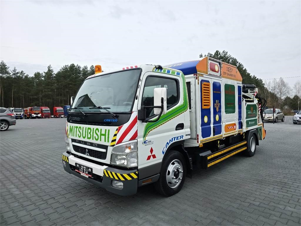 Mitsubishi CANTER odkurzacz koparka ssąca Saugbagger CITY SAU - Camion hydrocureur: photos 3 Mitsubishi CANTER odkurzacz koparka ssąca Saugbagger CITY SAU - Camion hydrocureur: photos 3