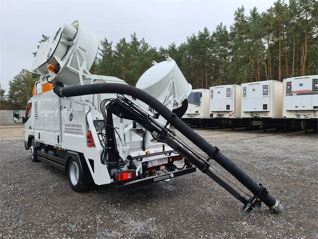Mitsubishi CANTER odkurzacz koparka ssąca Saugbagger CITY SAU - Pelle: photos 1 Mitsubishi CANTER odkurzacz koparka ssąca Saugbagger CITY SAU - Pelle: photos 1