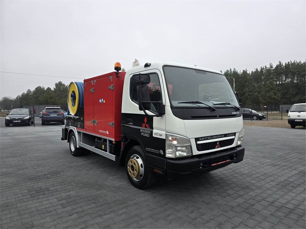 Mitsubishi RIONED COMBI WUKO - Camion hydrocureur: photos 2 Mitsubishi RIONED COMBI WUKO - Camion hydrocureur: photos 2