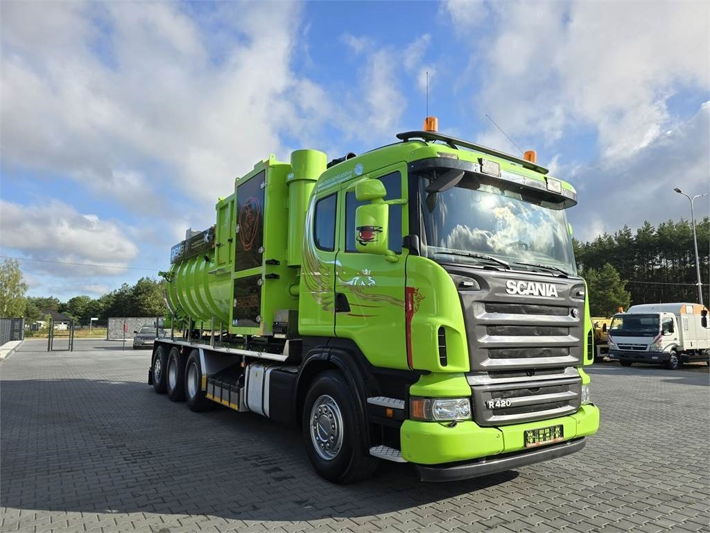 Scania Disab Centurion P210/9 Suction-blowing vacuum load - Camion hydrocureur: photos 2 Scania Disab Centurion P210/9 Suction-blowing vacuum load - Camion hydrocureur: photos 2
