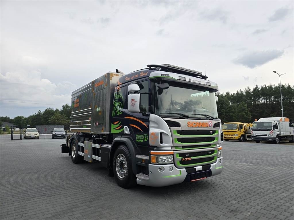 Scania MORO KAISER WUKO COMBI HOT WATER FOR CLEANING SEWE - Camion hydrocureur: photos 2 Scania MORO KAISER WUKO COMBI HOT WATER FOR CLEANING SEWE - Camion hydrocureur: photos 2