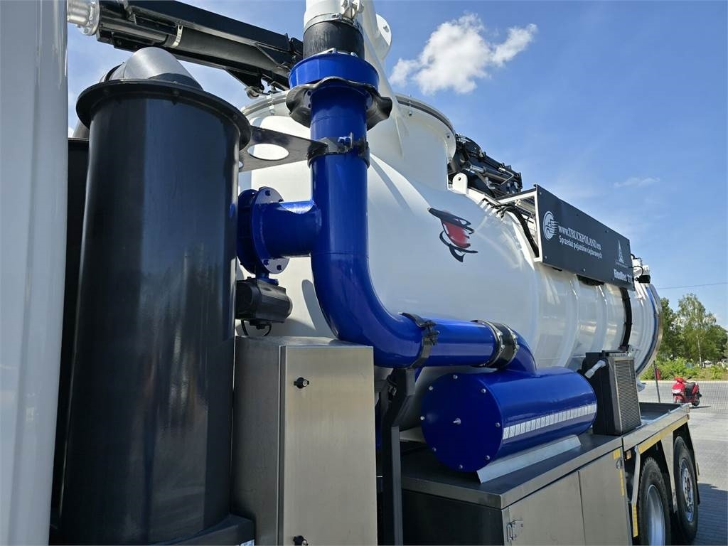 Scania Saugbagger Larsen FlexVac 311 Vacuum suction loade - Pelle: photos 3 Scania Saugbagger Larsen FlexVac 311 Vacuum suction loade - Pelle: photos 3