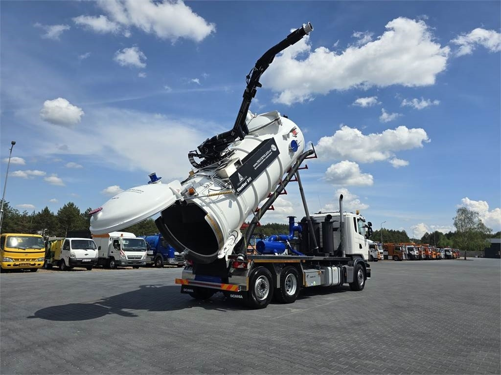 Scania Saugbagger Larsen FlexVac 311 Vacuum suction loade - Pelle: photos 1 Scania Saugbagger Larsen FlexVac 311 Vacuum suction loade - Pelle: photos 1