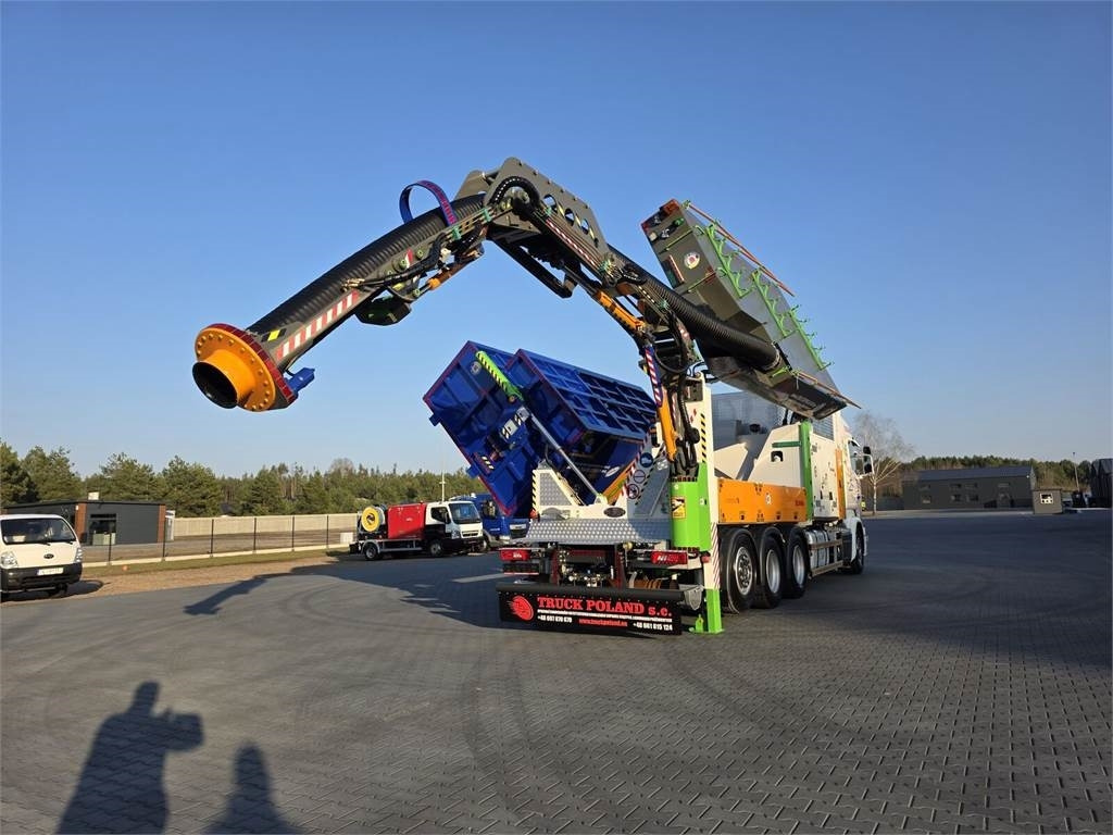 Scania V8 R580 MTS DINO 5 TRIPLE 54000V Saugbagger cleane - Camion hydrocureur: photos 1 Scania V8 R580 MTS DINO 5 TRIPLE 54000V Saugbagger cleane - Camion hydrocureur: photos 1