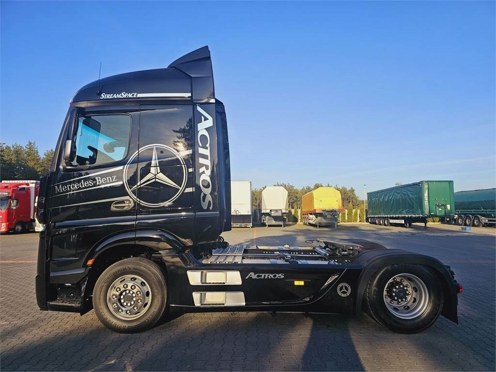 Mercedes-Benz ACTROS 1843  - Tracteur routier: photos 2 Mercedes-Benz ACTROS 1843  - Tracteur routier: photos 2
