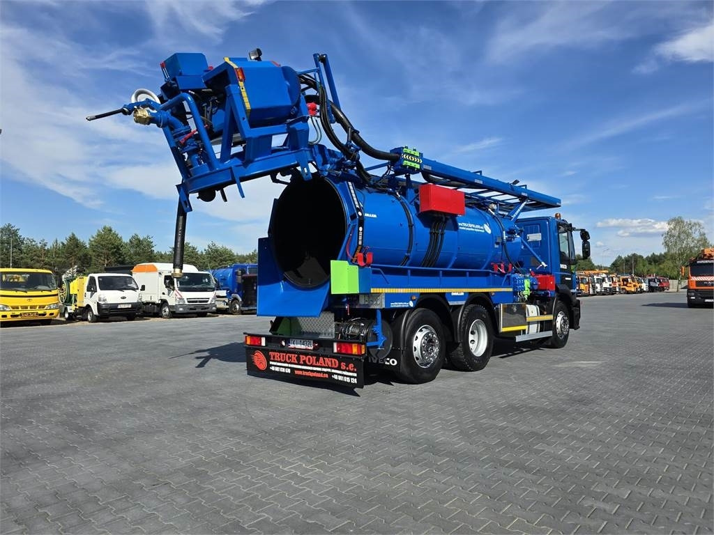 Iveco WUKO MULLER KOMBI FOR CHANNEL CLEANING - Véhicule de voirie/ Spécial: photos 1 Iveco WUKO MULLER KOMBI FOR CHANNEL CLEANING - Véhicule de voirie/ Spécial: photos 1