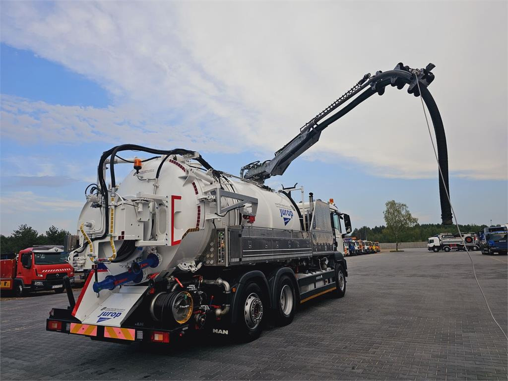 Véhicule de voirie/ Spécial MAN JUROP VJC9 / 5 2010 WUKO for collecting liquid was: photos 25