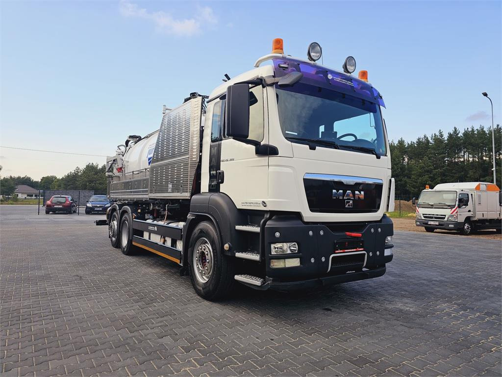 MAN JUROP VJC9 / 5 2010 WUKO for collecting liquid was - Véhicule de voirie/ Spécial: photos 2 MAN JUROP VJC9 / 5 2010 WUKO for collecting liquid was - Véhicule de voirie/ Spécial: photos 2