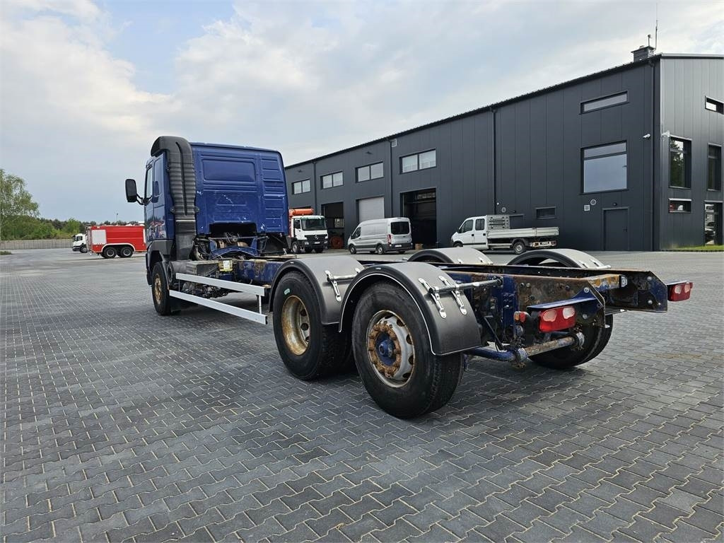 Volvo FH 16 470 KM 6x2 low mileage 229700 km !!!! - Frame/ Châssis pour Camion: photos 3 Volvo FH 16 470 KM 6x2 low mileage 229700 km !!!! - Frame/ Châssis pour Camion: photos 3