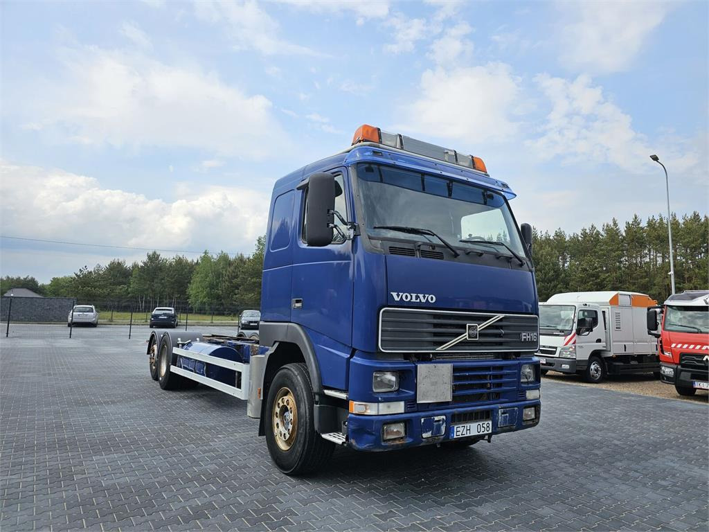 Volvo FH 16 470 KM 6x2 low mileage 229700 km !!!! - Camion porte-conteneur/ Caisse mobile: photos 1 Volvo FH 16 470 KM 6x2 low mileage 229700 km !!!! - Camion porte-conteneur/ Caisse mobile: photos 1