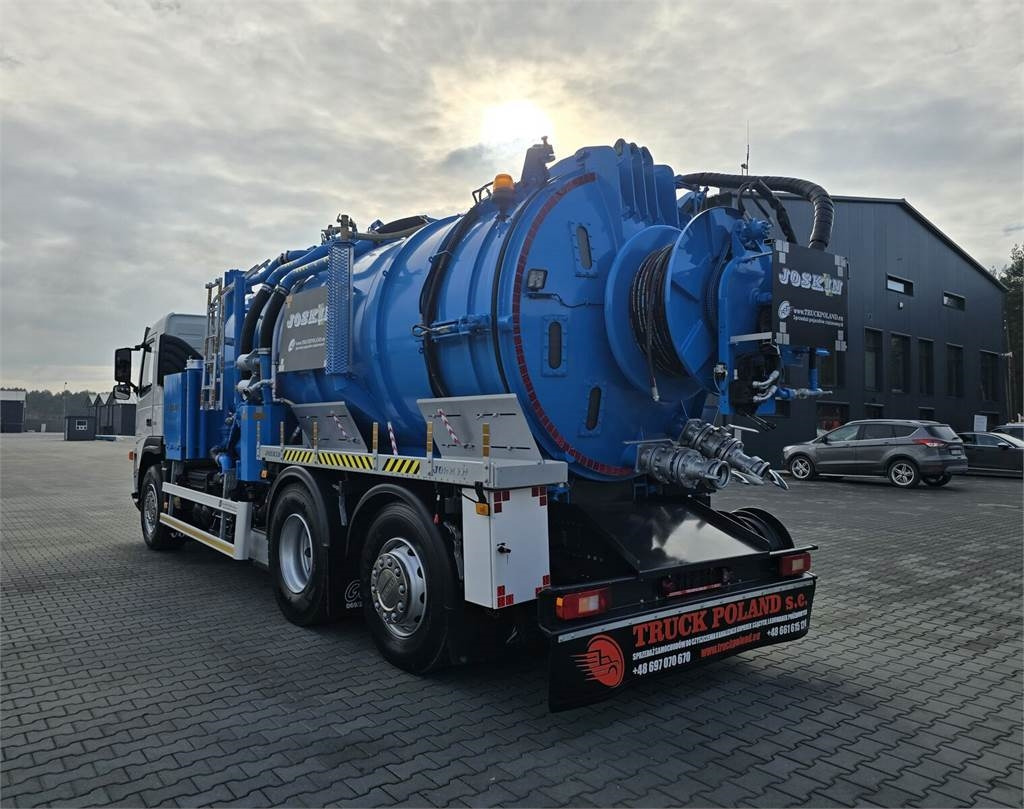 Volvo JOSKIN WUKO FOR CLEANING CHANNELS COMBI - Camion hydrocureur: photos 5 Volvo JOSKIN WUKO FOR CLEANING CHANNELS COMBI - Camion hydrocureur: photos 5
