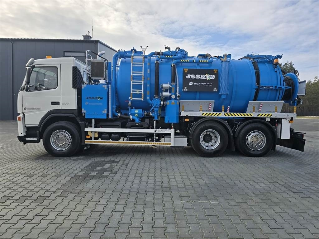 Volvo JOSKIN WUKO FOR CLEANING COMBI - Camion hydrocureur: photos 4 Volvo JOSKIN WUKO FOR CLEANING COMBI - Camion hydrocureur: photos 4
