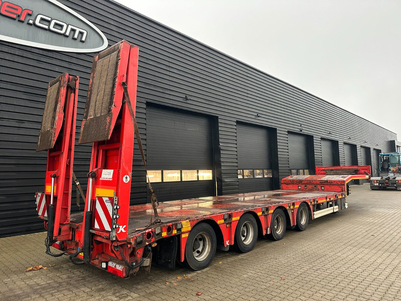 Kässbohrer 4 achs tieflader / ausziehbar - Semi-remorque surbaissé: photos 2 Kässbohrer 4 achs tieflader / ausziehbar - Semi-remorque surbaissé: photos 2