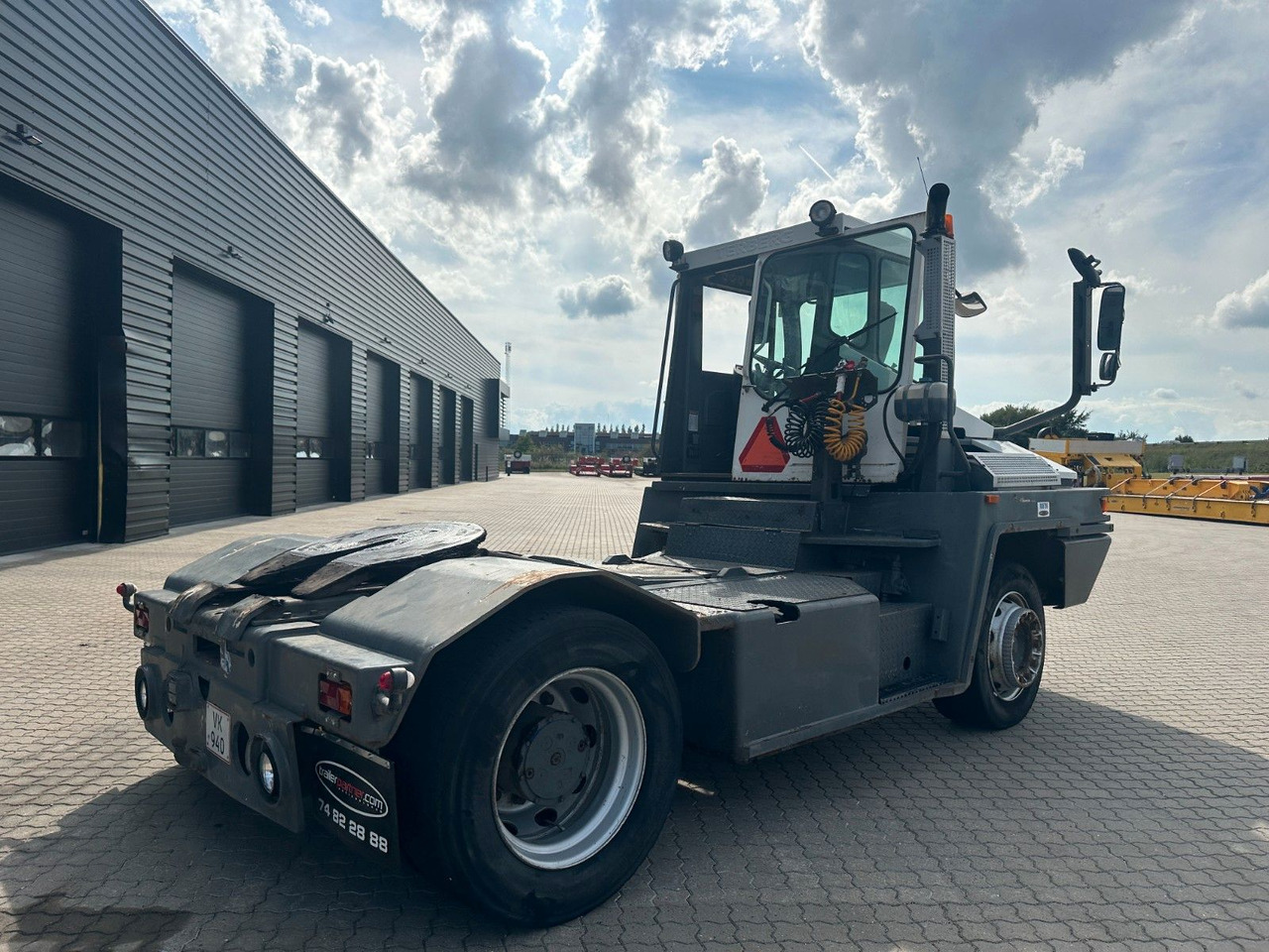 Terberg TT222 - Tracteur portuaire: photos 3 Terberg TT222 - Tracteur portuaire: photos 3
