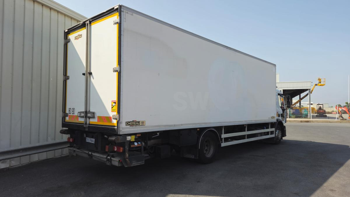 Renault Midlum 270 DXI - Camion frigorifique: photos 3 Renault Midlum 270 DXI - Camion frigorifique: photos 3