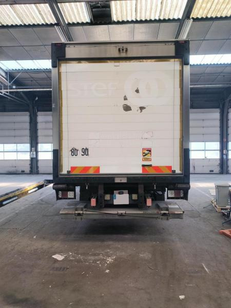 Renault Premium 270 DXI - Camion frigorifique: photos 4 Renault Premium 270 DXI - Camion frigorifique: photos 4