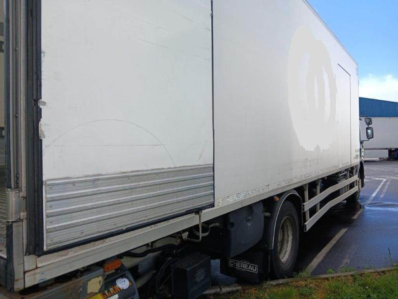 Renault Premium 270 DXI - Camion frigorifique: photos 2 Renault Premium 270 DXI - Camion frigorifique: photos 2