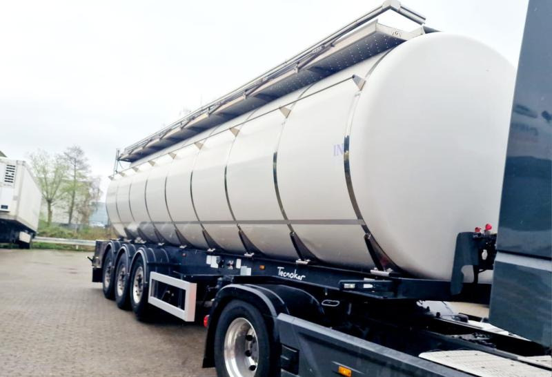TecnoKar Trailers T3P - Semi-remorque citerne: photos 1 TecnoKar Trailers T3P - Semi-remorque citerne: photos 1