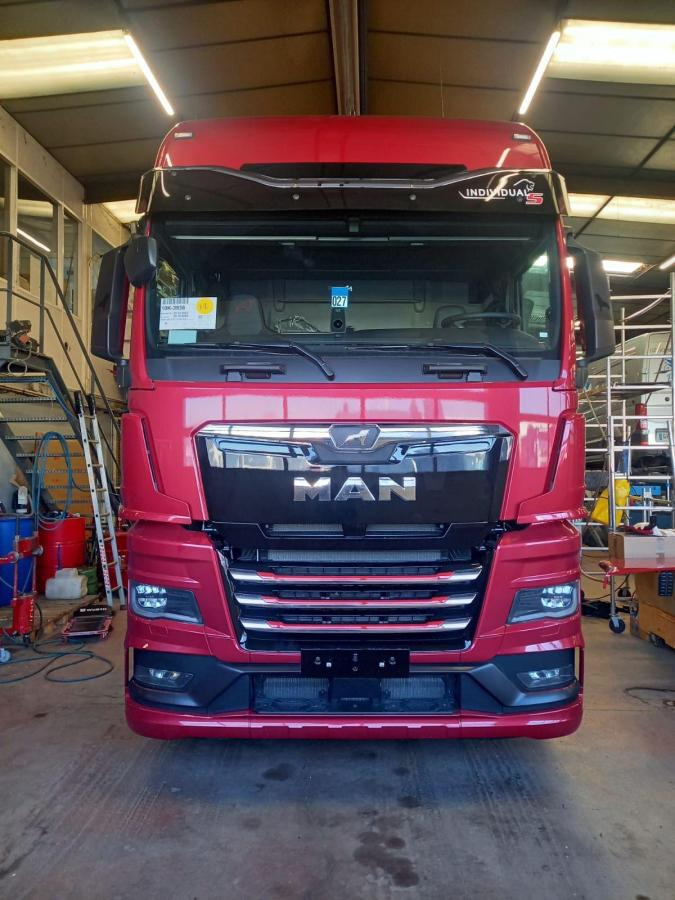 MAN TGX 640 - Tracteur routier: photos 2 MAN TGX 640 - Tracteur routier: photos 2
