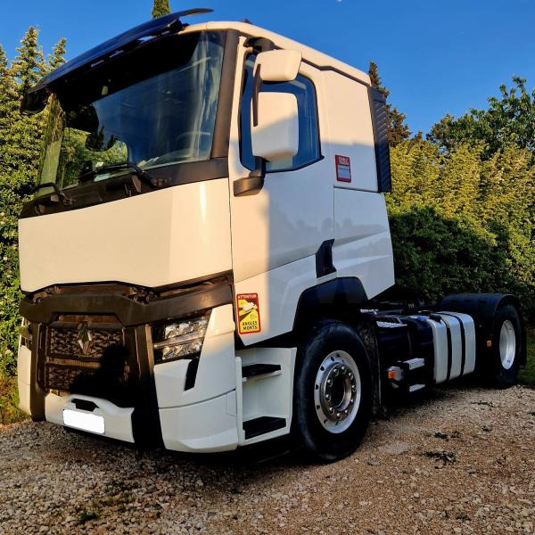 Renault Gamme T 520 - Tracteur routier: photos 1 Renault Gamme T 520 - Tracteur routier: photos 1