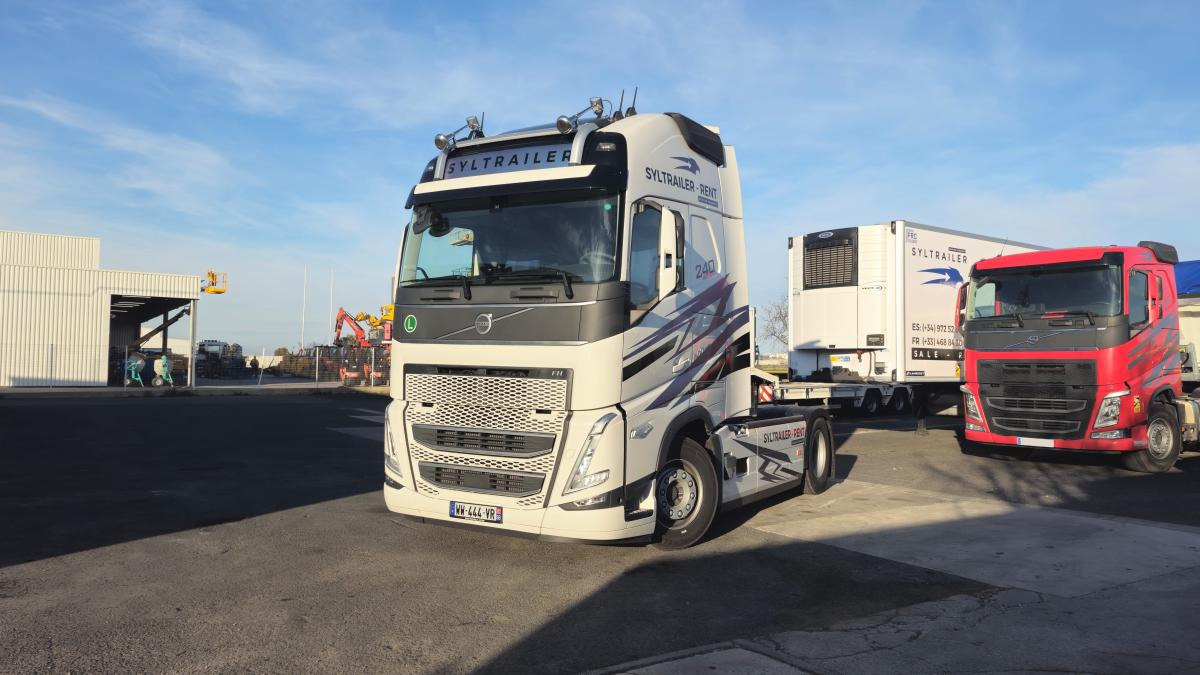 Volvo FH 500 AERO Globetrotter XXL (Location / Rent) - Tracteur routier: photos 3 Volvo FH 500 AERO Globetrotter XXL (Location / Rent) - Tracteur routier: photos 3
