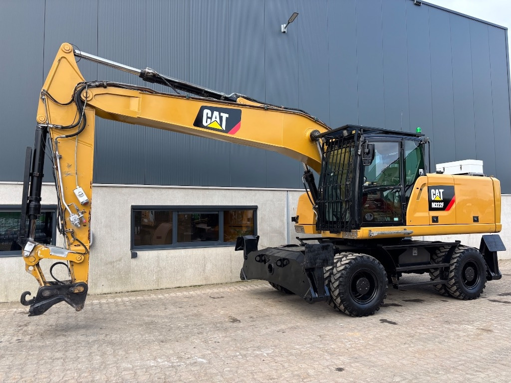 CAT M 322 F - M322 - M 320 - M 318  - Pelle sur pneus: photos 1 CAT M 322 F - M322 - M 320 - M 318  - Pelle sur pneus: photos 1