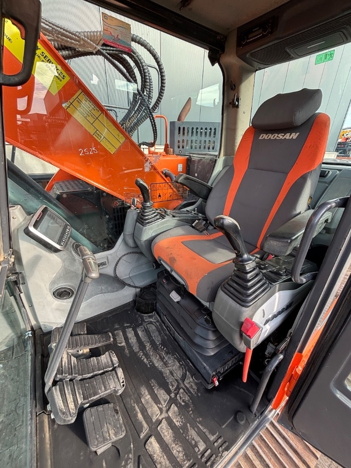Pelle sur chenille Doosan DX 235 LCR-5 - DX235 - DX235LCR - 235: photos 11