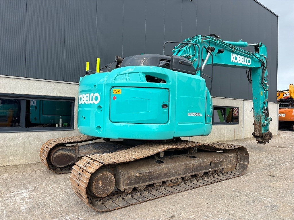 Kobelco SK 230 SR LC - SK230SRLC-5 - SK230 - Pelle sur chenille: photos 5 Kobelco SK 230 SR LC - SK230SRLC-5 - SK230 - Pelle sur chenille: photos 5