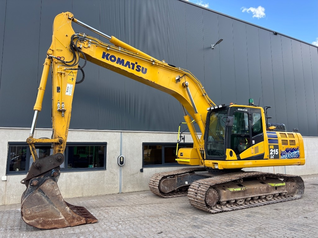 Komatsu HB 215LC-3 HB 215 - PC 210 - PC210LC-11 - Pelle sur chenille: photos 1 Komatsu HB 215LC-3 HB 215 - PC 210 - PC210LC-11 - Pelle sur chenille: photos 1