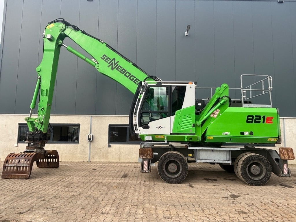 Sennebogen 821 M - 821 E - 821 ME - Pelle de manutention: photos 5 Sennebogen 821 M - 821 E - 821 ME - Pelle de manutention: photos 5