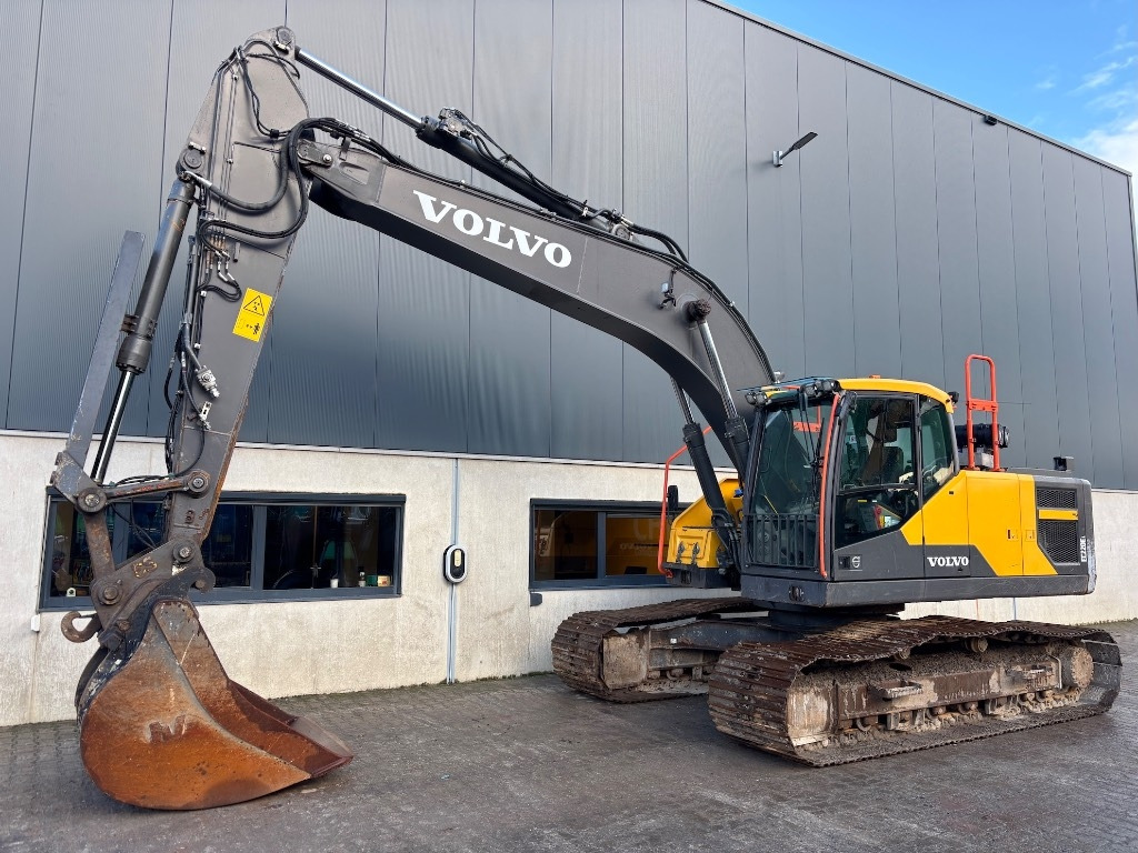 Volvo EC 220 E - EC 220EL - EC220EL - EC 220 L - Pelle sur chenille: photos 1 Volvo EC 220 E - EC 220EL - EC220EL - EC 220 L - Pelle sur chenille: photos 1