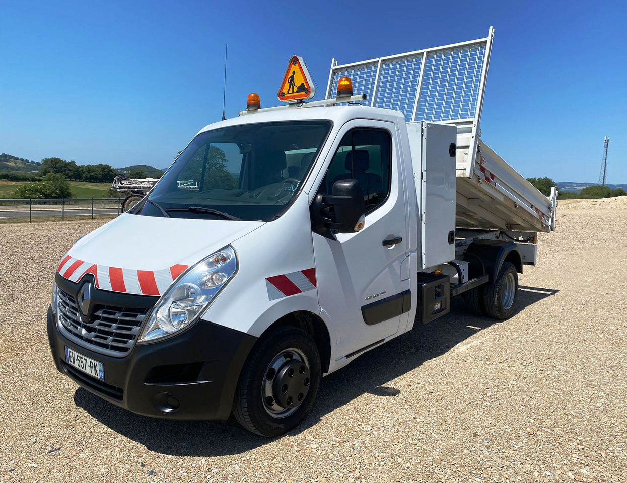 RENAULT Master III 2.3 DCI 165 ENERGY GRAND CONFORT BENNE+COFFRE - Véhicule utilitaire benne: photos 1 RENAULT Master III 2.3 DCI 165 ENERGY GRAND CONFORT BENNE+COFFRE - Véhicule utilitaire benne: photos 1