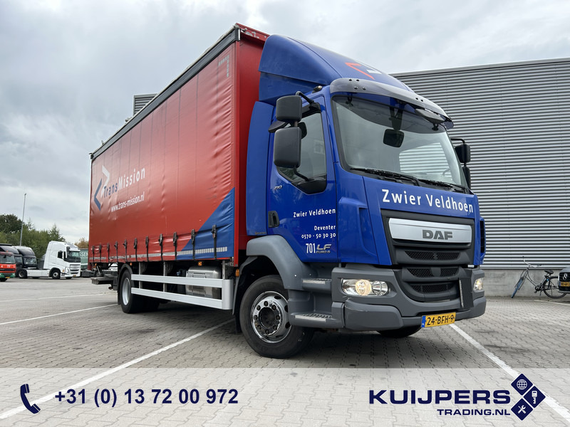DAF LF 210 FA / 12 Ton / 454 dkm / Pritsch-Plane / LBW / APK TUV 11-25 - Camion à rideaux coulissants: photos 1 DAF LF 210 FA / 12 Ton / 454 dkm / Pritsch-Plane / LBW / APK TUV 11-25 - Camion à rideaux coulissants: photos 1