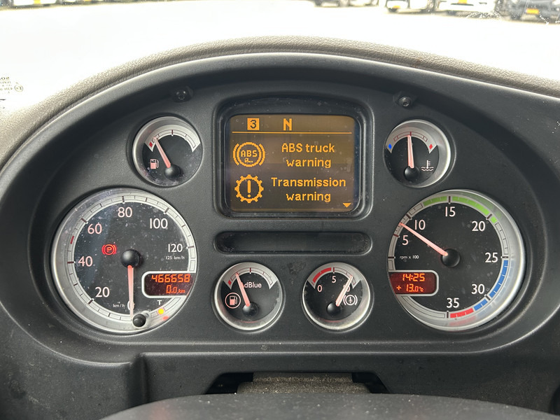 DAF LF 45 210 EEV / 466 dkm / Box Truck / Loadlift 1500 kg / NL Truck - Camion fourgon: photos 4 DAF LF 45 210 EEV / 466 dkm / Box Truck / Loadlift 1500 kg / NL Truck - Camion fourgon: photos 4