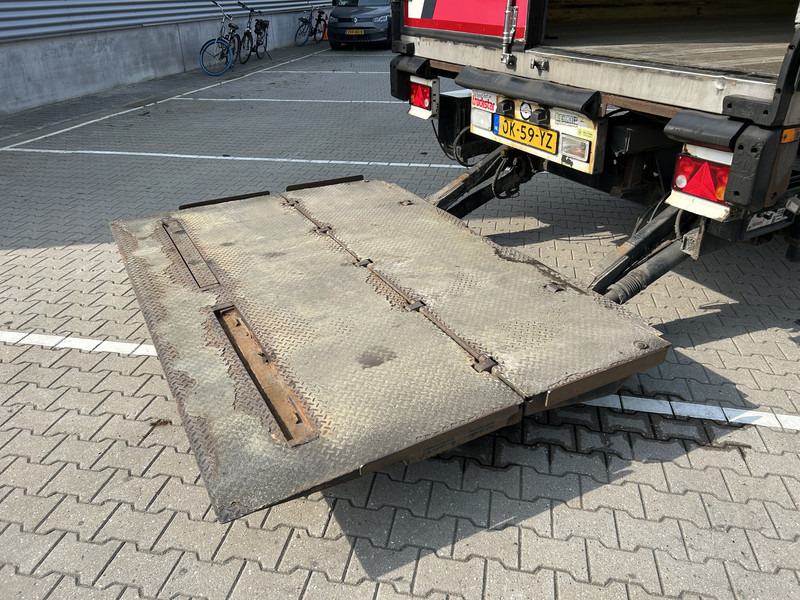 Krone Cool Liner / Carrier Vector 1850 Frigo / Loadlift 3000 kg / APK TUV 02-26 - Semi-remorque frigorifique: photos 5 Krone Cool Liner / Carrier Vector 1850 Frigo / Loadlift 3000 kg / APK TUV 02-26 - Semi-remorque frigorifique: photos 5