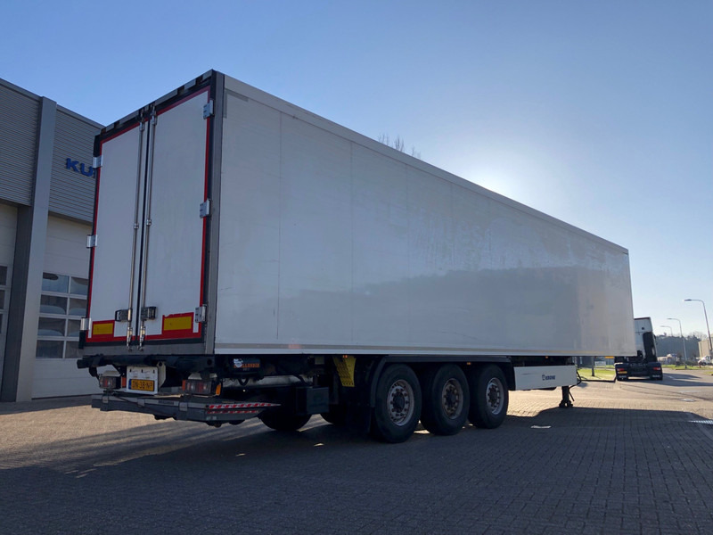 Krone Koeloplegger / Carrier Vector / Liftas / Bloemen / Laadlift / APK-TUV 11-25 - Semi-remorque frigorifique: photos 2 Krone Koeloplegger / Carrier Vector / Liftas / Bloemen / Laadlift / APK-TUV 11-25 - Semi-remorque frigorifique: photos 2