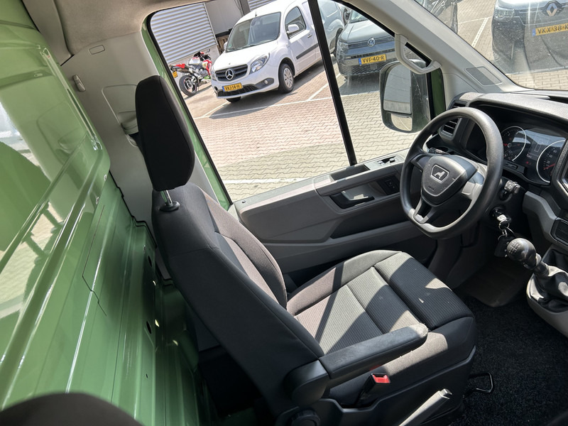 MAN TGE 3.180 2.0 Euro 6 / Box / 420 dkm / Loadlift / Cruise / NL Van - Fourgon: photos 3 MAN TGE 3.180 2.0 Euro 6 / Box / 420 dkm / Loadlift / Cruise / NL Van - Fourgon: photos 3