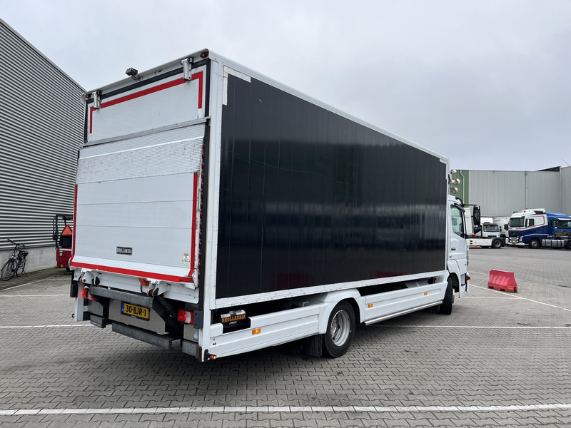 Mercedes-Benz Atego 818 / 8 Ton / 704 dkm / Box / Loadlift / NL Truck - Camion fourgon: photos 2 Mercedes-Benz Atego 818 / 8 Ton / 704 dkm / Box / Loadlift / NL Truck - Camion fourgon: photos 2