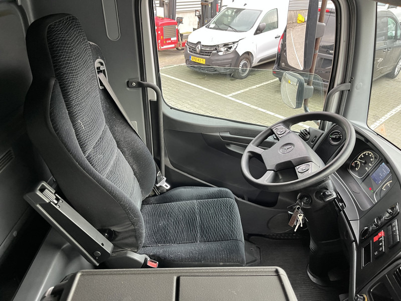 Mercedes-Benz Atego 818 / 8 ton / 736 dkm / Box / Laadklep / APK 06-25 - Camion fourgon: photos 3 Mercedes-Benz Atego 818 / 8 ton / 736 dkm / Box / Laadklep / APK 06-25 - Camion fourgon: photos 3