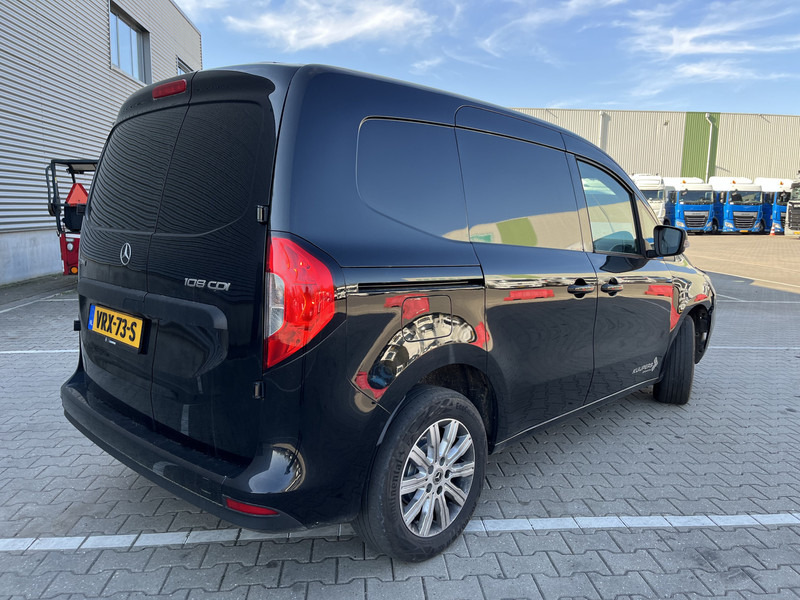 Mercedes-Benz Citan 108 CDI Pro / Schade - Unfall - Accident / 63 dkm / APK TUV 09-25 - Fourgonnette: photos 2 Mercedes-Benz Citan 108 CDI Pro / Schade - Unfall - Accident / 63 dkm / APK TUV 09-25 - Fourgonnette: photos 2