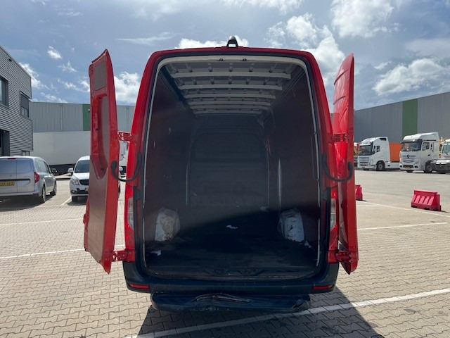Mercedes-Benz Sprinter 311 / 2.2 CDI / L3 H2 / Automatic / APK-TUV 02-26 - Fourgonnette: photos 5 Mercedes-Benz Sprinter 311 / 2.2 CDI / L3 H2 / Automatic / APK-TUV 02-26 - Fourgonnette: photos 5